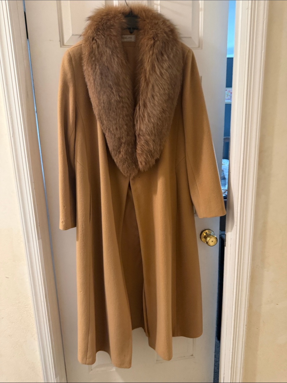 Classic Camel Trench Coat with Fur Collar